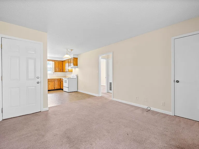 72 Current St — Photo 5