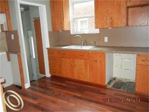 3rd image of 21119 Country Club Dr
