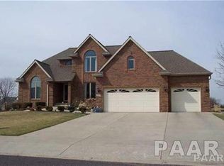 2003 Alameda Ct, Pekin, IL
