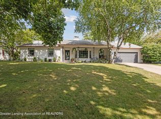 1044 Shelter Ln, Lansing, MI 48912