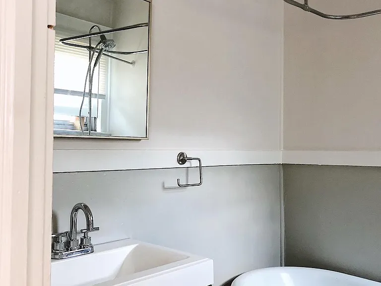 543 Park Ave — Photo 9
