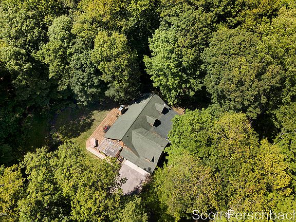 2nd image of 3089 Kissing Rock Ln SE
