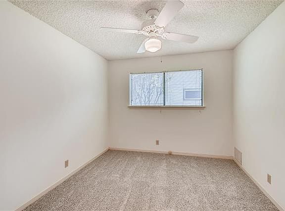3rd image of 11713 Broad Oaks Dr