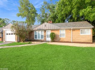 329 Sauk Trl, Park Forest, IL