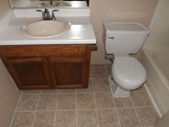 5th image of 1361 E University Ave Unit 306-B