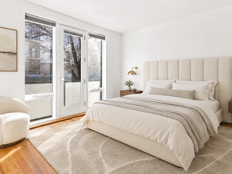 1059 Manhattan Ave #6 — Photo 4
