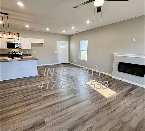 2nd image of 896 Spring Hill Ave