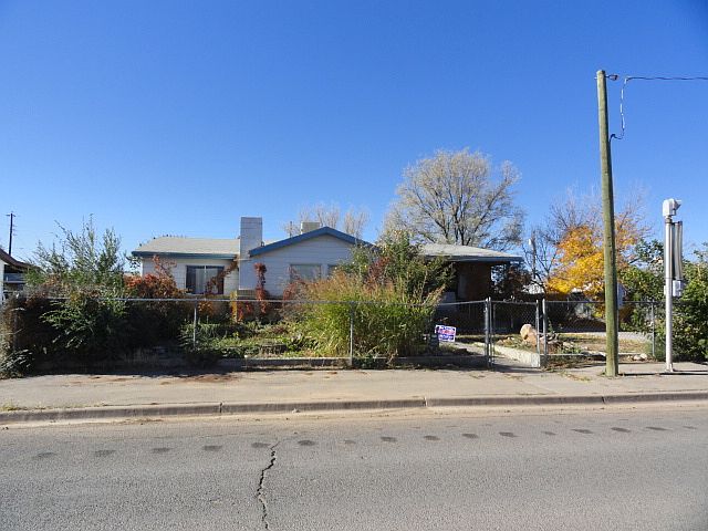 1st image of 415 Jefferson Ave