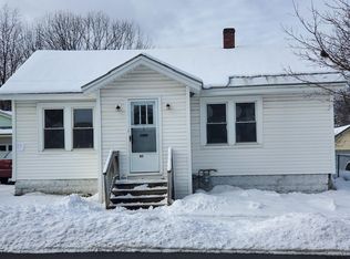 80 Park St, Gloversville, NY 12078