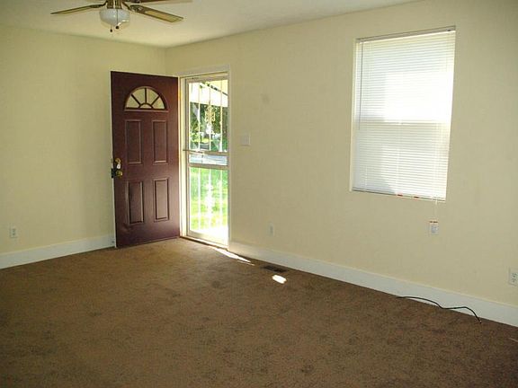 2nd image of 2008 Seminole Ave
