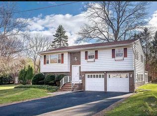 144 Altamont Dr, Hurley, NY 12443