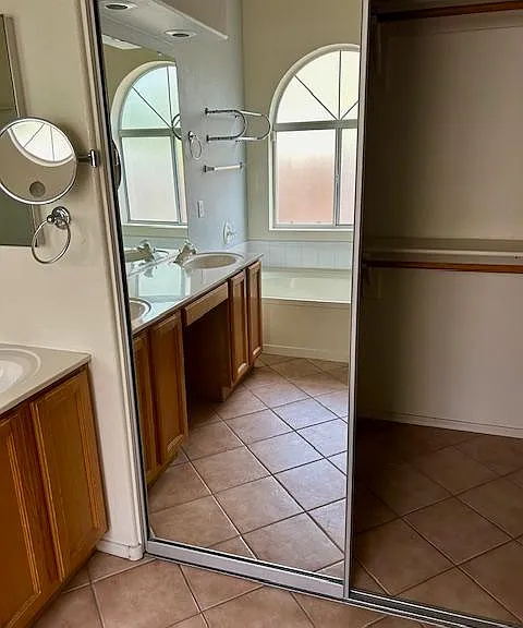 7752 E Elk Creek Rd — Photo 22