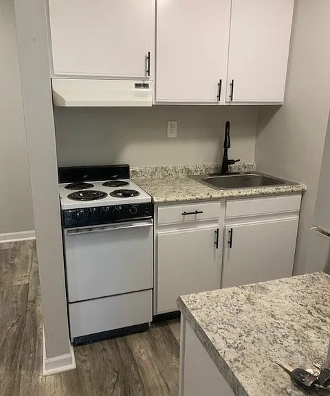 405-405 Monroe St #26 — Photo 1