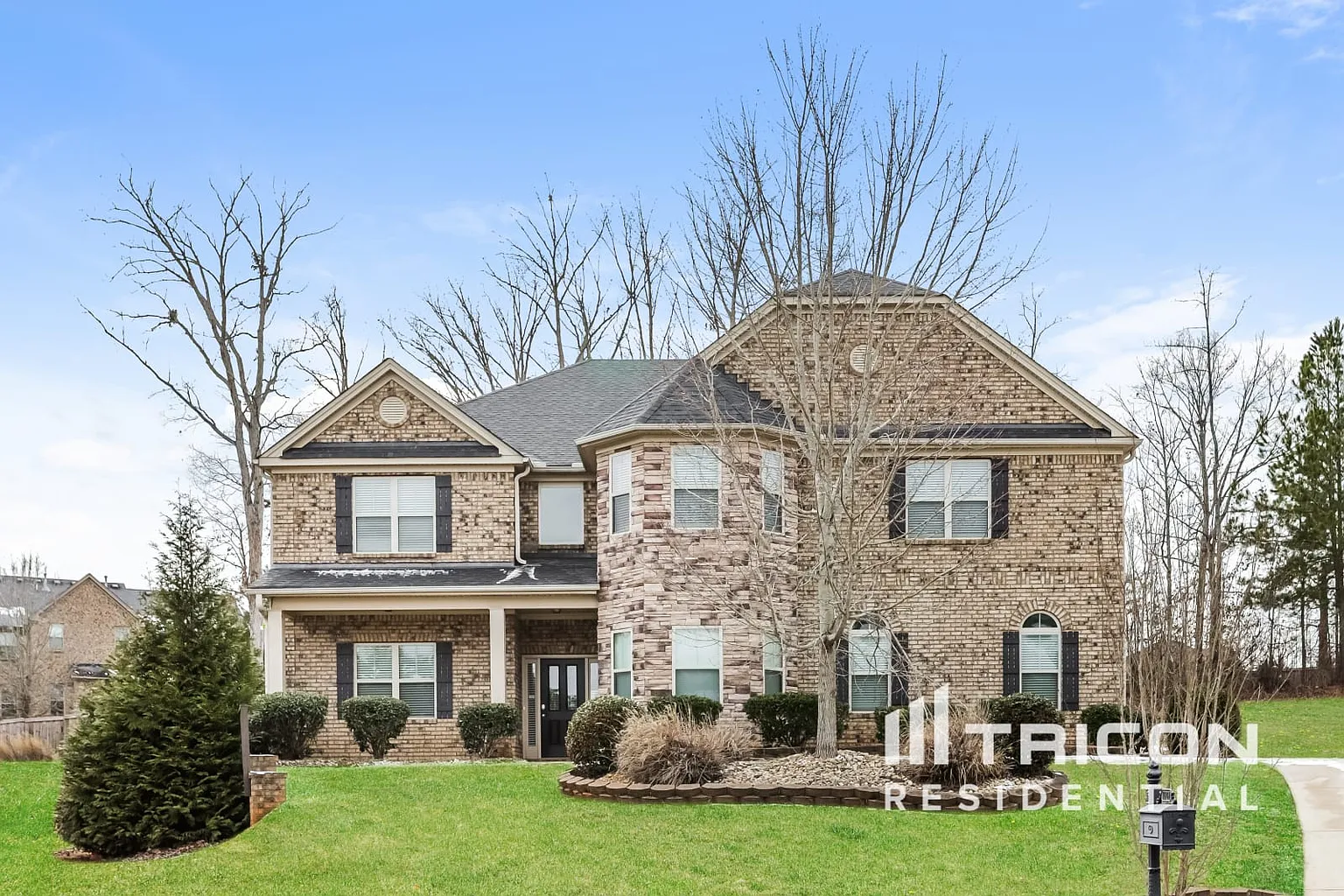 2201 Golden Eagle Dr photo 1