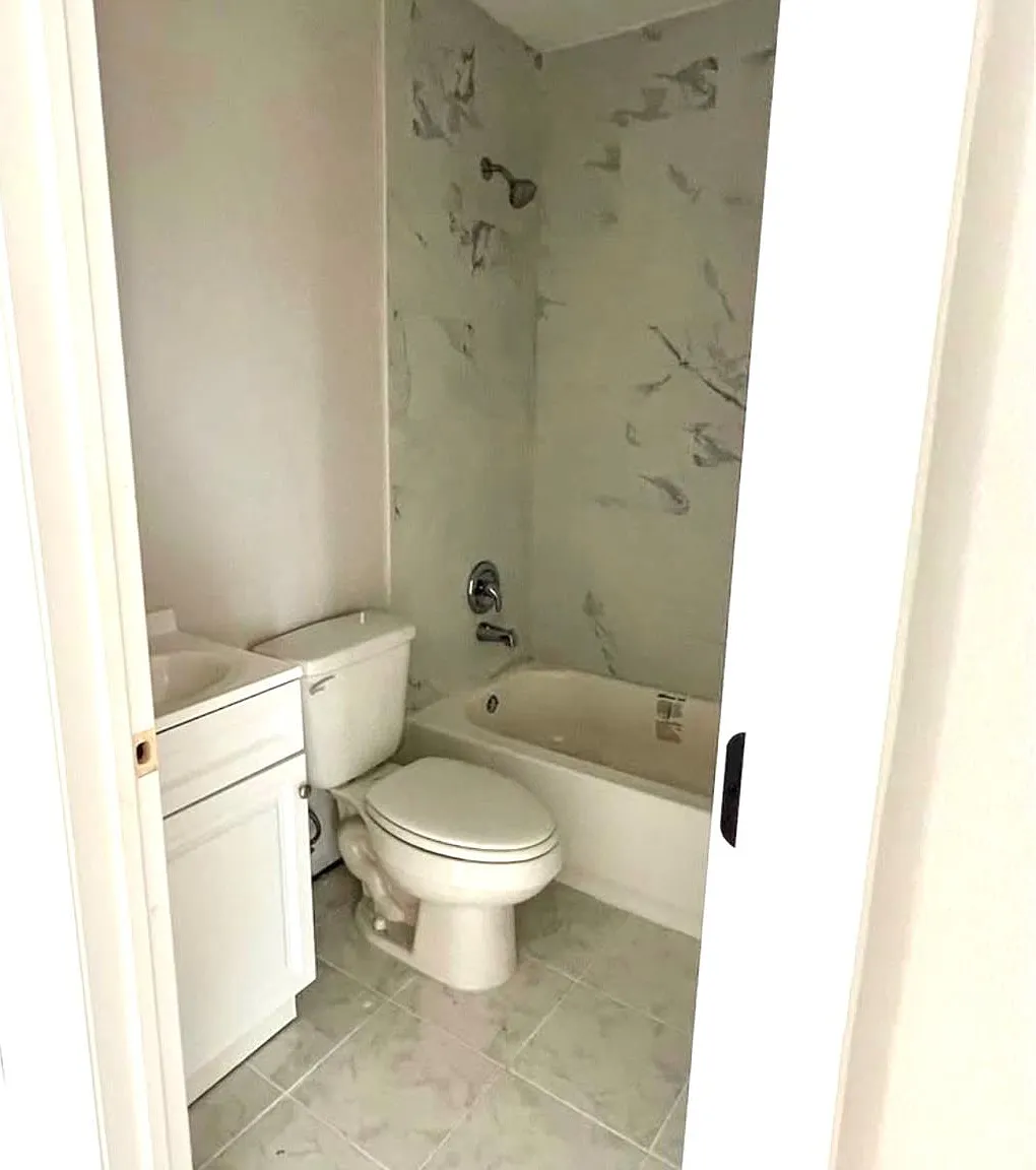 4305 Phlox St — Photo 3
