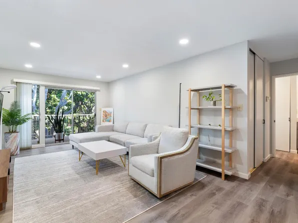 2755 Country Dr, Fremont, CA