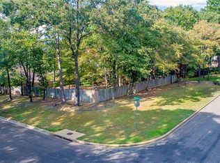 1301 Secluded Ln, Longview, TX 75604