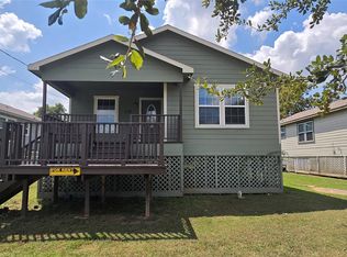 718 E Columbus Dr, Wharton, TX 77488