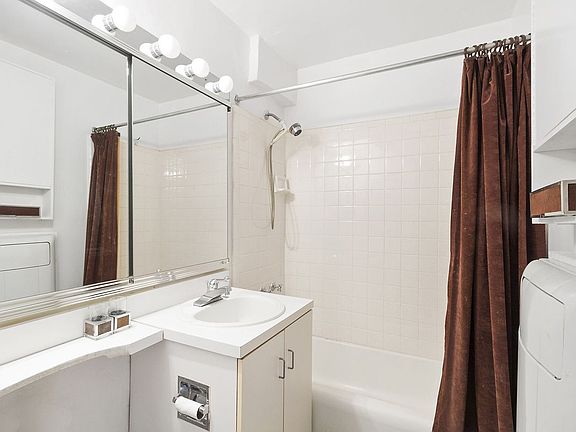 3rd image of 12340 83rd Ave APT 2A