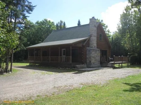 22 Willette Dr, China, ME 04358