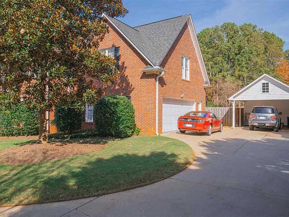 2nd image of 404 Willowbrook Dr