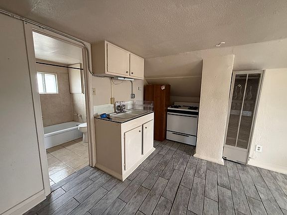 5th image of 1312 New York Ave #4