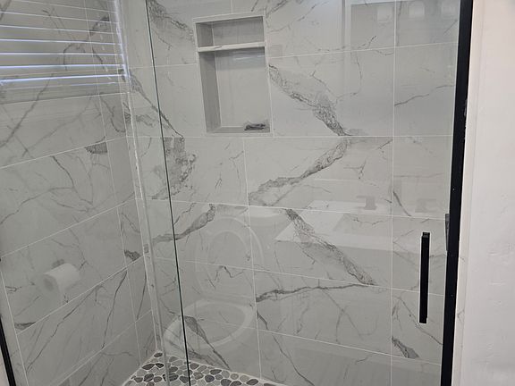 3rd image of 3424 Matilda Ln #13556064