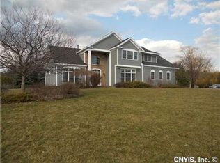 6900 Page Hollow Pl, Fayetteville, NY 13066