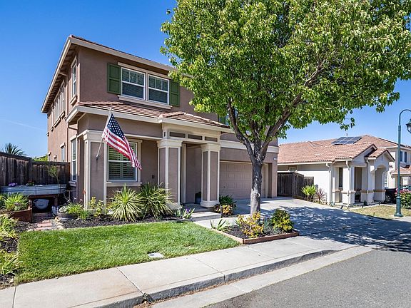 4th image of 4532 Crimson Clover Drive