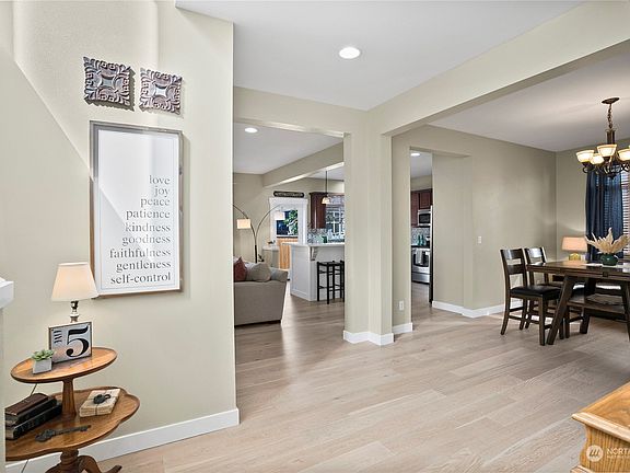 5th image of 6417 40th Street Ct E