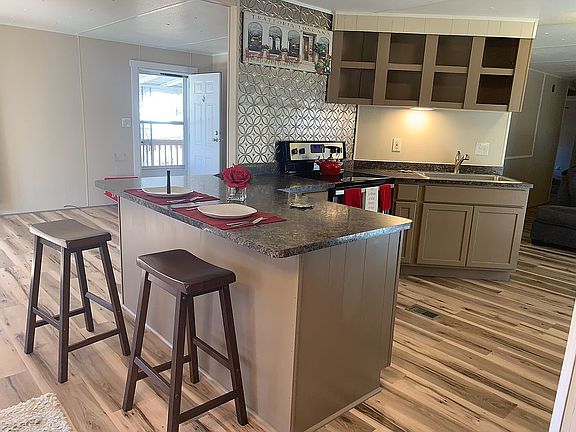 Kitchen Bar