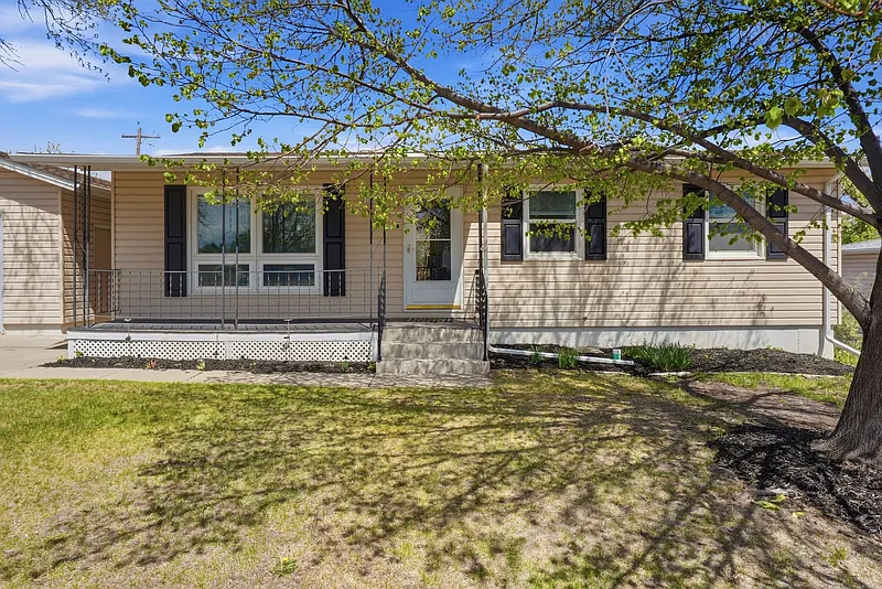 Building Photo - 1501 Brentwood St
