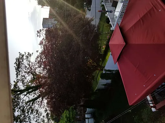 Rented by Max & Associates Realty Corp | media 25