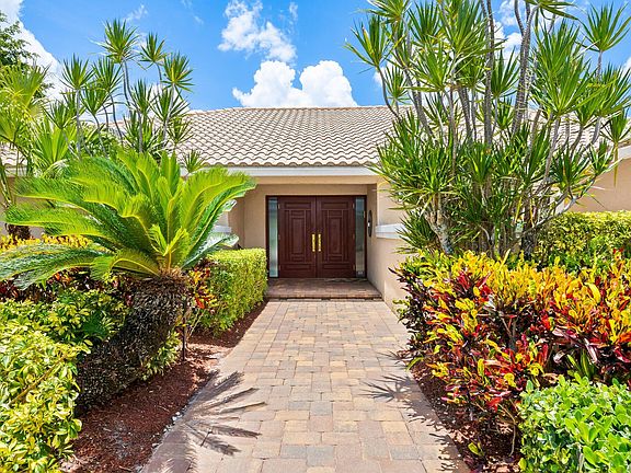 3rd image of 11937 Sandlake Drive