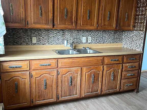 4th image of 503 E Main St #11387492