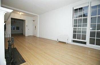 3rd image of 203 Kedzie St APT 1F