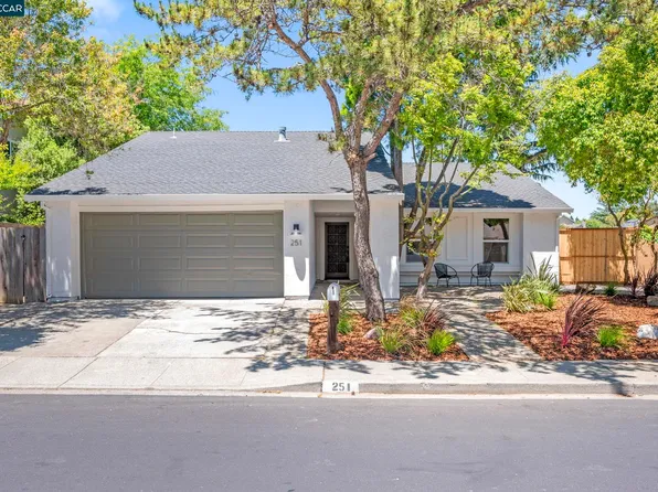 251 Panorama Dr, Benicia, CA 94510