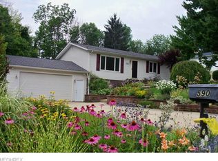 590 Prior Park Dr, Cuyahoga Falls, OH 44223