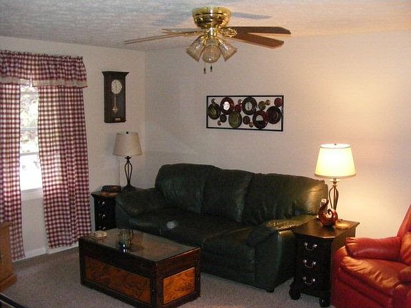 2nd image of 21773 Golden Dr