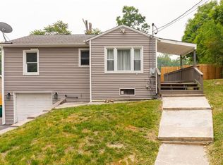 25 Holt Rd, Hyde Park, NY 12538