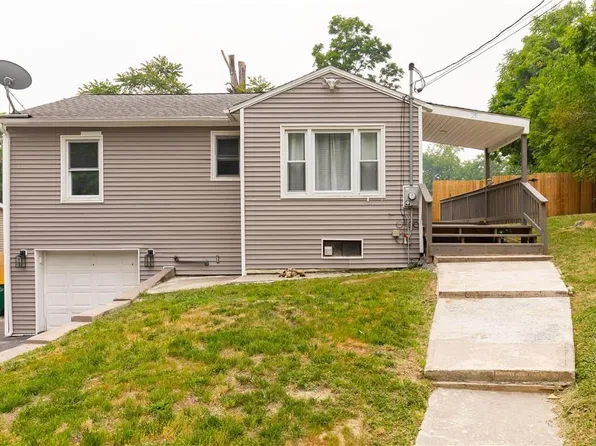 25 Holt Road, Hyde Park, NY 12538