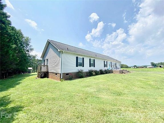 3rd image of 1365 Old Wilkesboro Rd