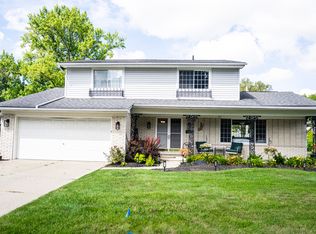 35219 Rhoades Dr, Clinton Township, MI 48035