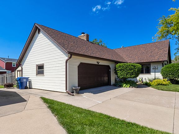 4th image of 2127 W 31st St