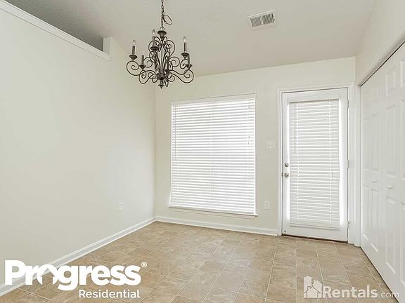 4th image of 8180 Manhatten Dr