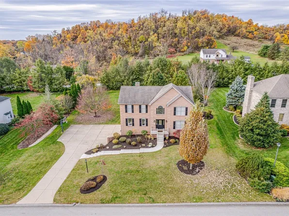 1119 Chaucer Dr, Greensburg, PA 15601