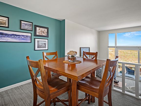 3rd image of 43 La Playa St #43