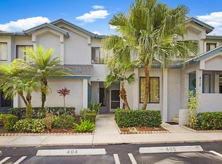 405 Harbour Pointe Way, Greenacres, FL 33413