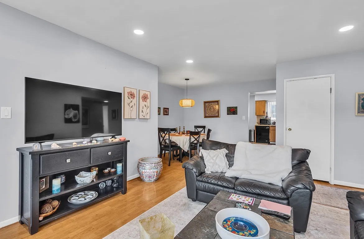 Building Photo - 9405 Bay Colony Dr #2W