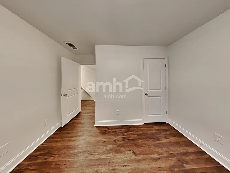 2454 Beal St — Photo 19